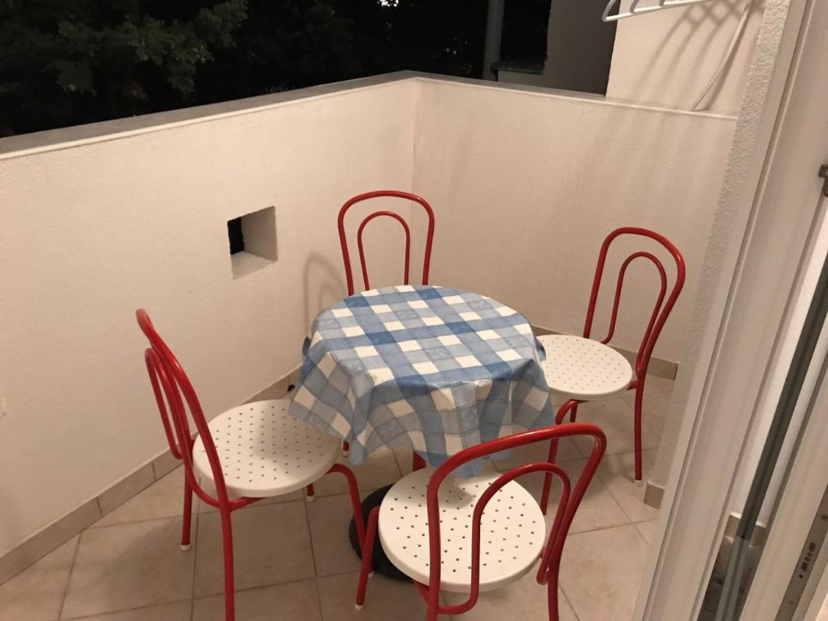 Jurisic Apartments Novalja Luaran gambar