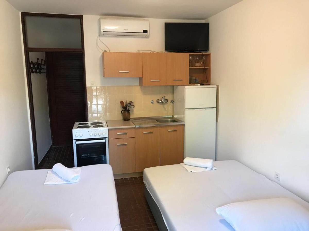 Jurisic Apartments Novalja Luaran gambar