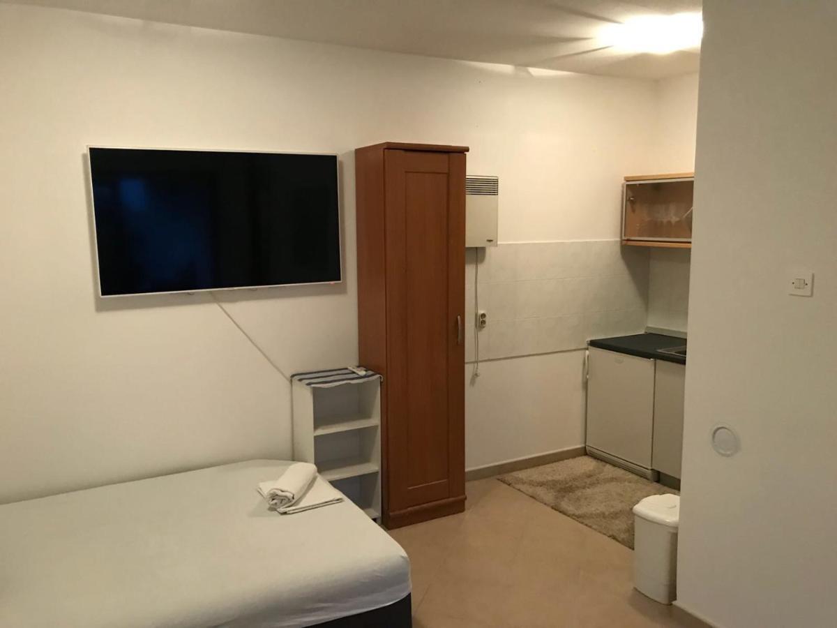 Jurisic Apartments Novalja Luaran gambar